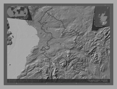 Doğu Ayrshire, İskoçya Bölgesi - Büyük Britanya. Göllü ve nehirli çift katlı yükseklik haritası. Bölgenin büyük şehirlerinin yerleri ve isimleri. Köşedeki yedek konum haritaları