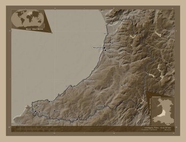 Ceredigion, Galler bölgesi - Büyük Britanya. Yükseklik haritası sepya tonlarında göller ve nehirlerle renklendirilmiş. Bölgenin büyük şehirlerinin yerleri ve isimleri. Köşedeki yedek konum haritaları