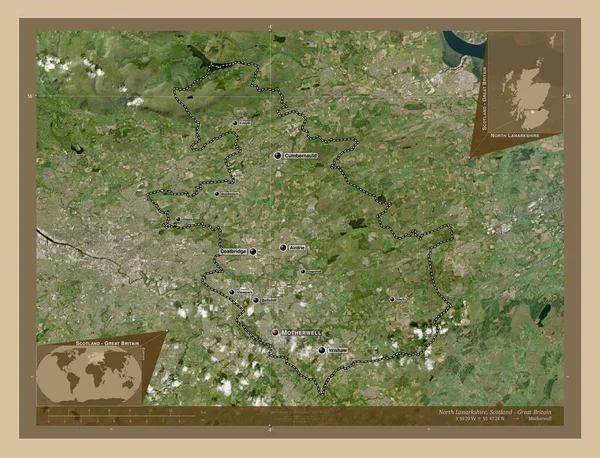 ノース ラナークシャー スコットランドの地域 イギリス 低解像度衛星地図 地域の主要都市の位置と名前 コーナー補助位置図 — ストック写真