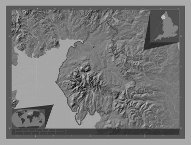 Cumbria, İngiltere idari bölgesi - Büyük Britanya. Göllü ve nehirli çift katlı yükseklik haritası. Köşedeki yedek konum haritaları
