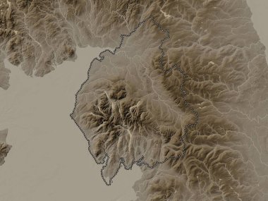 Cumbria, İngiltere idari bölgesi - Büyük Britanya. Yükseklik haritası sepya tonlarında göller ve nehirlerle renklendirilmiş