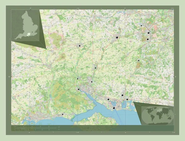 ハンプシャー イングランドの行政郡 イギリス ストリートマップを開く 地域の主要都市の場所 コーナー補助位置図 — ストック写真