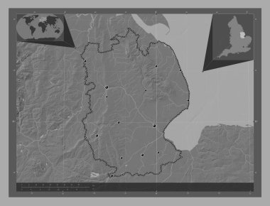 Hughnshire, İngiltere 'nin idari ilçesi - Büyük Britanya. Göllü ve nehirli çift katlı yükseklik haritası. Bölgenin büyük şehirlerinin yerleri. Köşedeki yedek konum haritaları