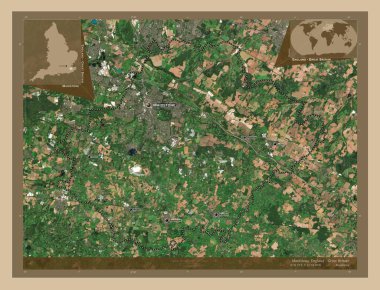 Maidstone, İngiltere 'nin metropolitan olmayan bölgesi - Büyük Britanya. Düşük çözünürlüklü uydu. Bölgenin büyük şehirlerinin yerleri ve isimleri. Köşedeki yedek konum haritaları