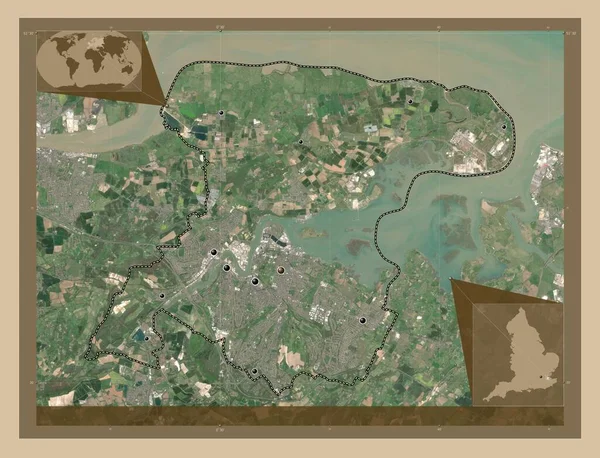 メドウェイ イギリスの統一当局 イギリス 低解像度衛星地図 地域の主要都市の場所 コーナー補助位置図 — ストック写真