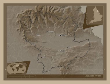 Ryedale, İngiltere 'nin metropolitan olmayan bölgesi, Büyük Britanya. Yükseklik haritası sepya tonlarında göller ve nehirlerle renklendirilmiş. Bölgenin büyük şehirlerinin yerleri ve isimleri. Köşedeki yedek konum haritaları