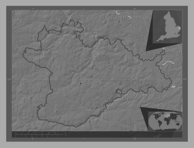 Güney Norfolk, İngiltere 'nin metropolitan olmayan bölgesi - Büyük Britanya. Göllü ve nehirli çift katlı yükseklik haritası. Köşedeki yedek konum haritaları