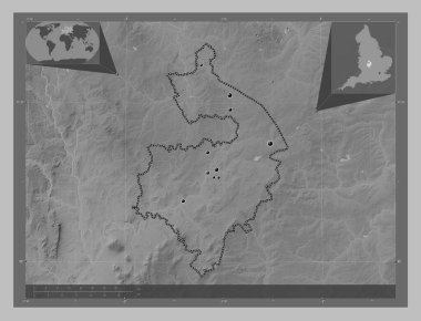 Warwickshire, İngiltere idari kontluğu - Büyük Britanya. Gölleri ve nehirleri olan gri tonlama yükseklik haritası. Bölgenin büyük şehirlerinin yerleri. Köşedeki yedek konum haritaları