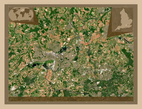 ウッキンガム イギリスの統一当局 イギリス 低解像度衛星地図 地域の主要都市の場所 コーナー補助位置図 — ストック写真