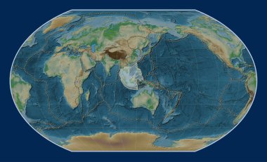 Kavrayskiy 7 projeksiyonunun fiziksel yükseklik haritasında Sunda tektonik plakası meridyensel olarak ortalanmıştır. Diğer kalıpların sınırları