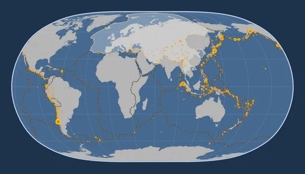 Doğal Dünya Projeksiyonunun Meridyenik Merkezli Katı Hat Haritasında Avrasya Tektonik — Stok fotoğraf
