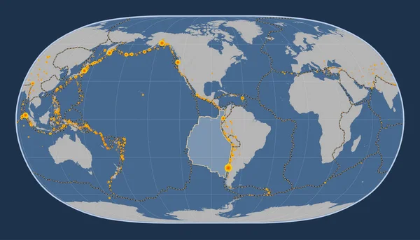 纳斯卡板块上的固体等高线图 在自然地球Ii投影的子午线中心 17世纪初以来记录的6 5级以上地震位置 — 图库照片