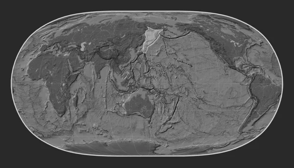 ナチュラルアースIiプロジェクションの胆汁高層地図上のオホーツクのテクトニックプレートは 単独で中心に — ストック写真