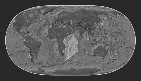 ナチュラルアースIiプロジェクションの胆汁高層地図上のソマリアのテクトニックプレートは 単独で中心にしました 17世紀初頭から記録された6 5以上の地震の場所 — ストック写真