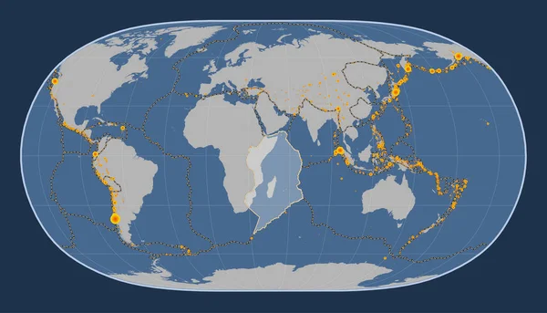 在自然地球Ii投影的固体等高线图上 索马利亚板块的中心是子午线 17世纪初以来记录的6 5级以上地震位置 — 图库照片
