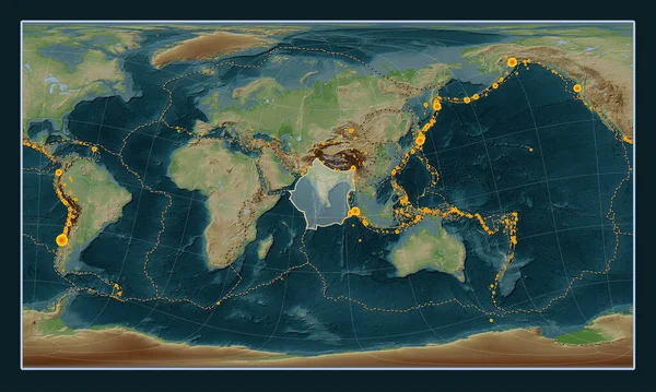 パターソン シリンドリカル オブリク投影のウィキスタイル エレベーターマップ上のインドのテクトニック プレートは 水銀と緯度を中心にした 17世紀初頭から記録された6 5以上の地震の場所 — ストック写真