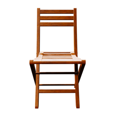 Tahta kahverengi koltuk siyah arkaplanda izole.