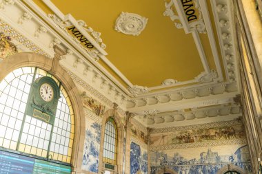  İçişleri de la estacion de tren Sao Bento, Oporto, Portekiz. Yüksek kalite fotoğraf