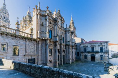 İspanya 'nın Galiçya kentindeki A Coruna eyaletindeki Santiago de Compostela katedralinin manzarası. Yüksek kalite fotoğraf