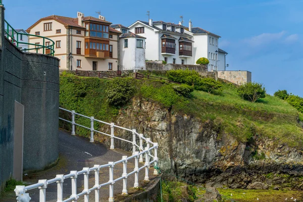 Utsikt Över Turistbyn Tapia Casariego Asturien Spanien Högkvalitativt Foto — Stockfoto