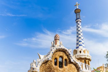 Barcelona, Katalonya, İspanya 'daki Park Guell Pavyonu. Yüksek kalite fotoğraf