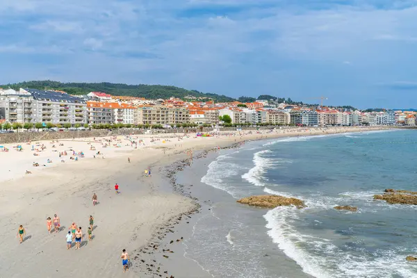 Sanxenxo, İspanya, 6 Eylül 2023. Sangenjo 'daki Silgar plajı, Pontevedra, Galiçya. Yüksek kalite fotoğraf