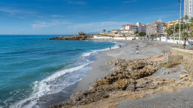 Nerja, İspanya, 13 Şubat 2024, Malaga, Endülüs, İspanya. Yüksek kalite fotoğraf