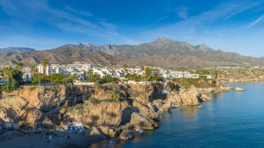 Nerja, İspanya, 13 Şubat 2024, Malaga, Endülüs, İspanya. Yüksek kalite fotoğraf