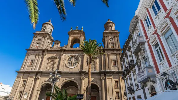 Las Palmas, İspanya, 2 Kasım 2024. Las Palmas de Gran Canaria Katedrali. Kanarya Adaları. Yüksek kalite fotoğraf