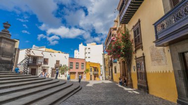 Las Palmas, İspanya, 2 Kasım 2024. Las Palmas de Gran Canaria 'nın eski bir kasabası. Yüksek kalite fotoğraf