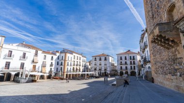 Caceres, İspanya, 25 Mayıs 2024. Extremadura, İspanya 'nın Caceres şehrinin Plaza Belediye Başkanı. Yüksek kalite fotoğraf
