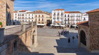 Caceres, İspanya, 25 Mayıs 2024. Extremadura, İspanya 'nın Caceres şehrinin Plaza Belediye Başkanı. Yüksek kalite fotoğraf