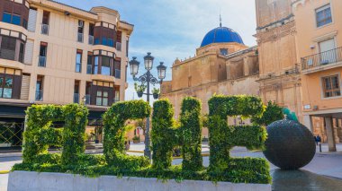 Elche, İspanya, 24 Şubat 2025. Alicante şehri Elche manzarası. Yüksek kalite fotoğraf