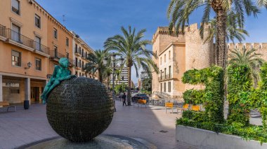 Elche, İspanya, 24 Şubat 2025. Alicante şehri Elche manzarası. Yüksek kalite fotoğraf