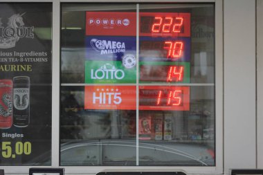 WASHINGTON, ABD - 08 Nisan 2022: Amerika 'da Boş Gazete Otomatları.