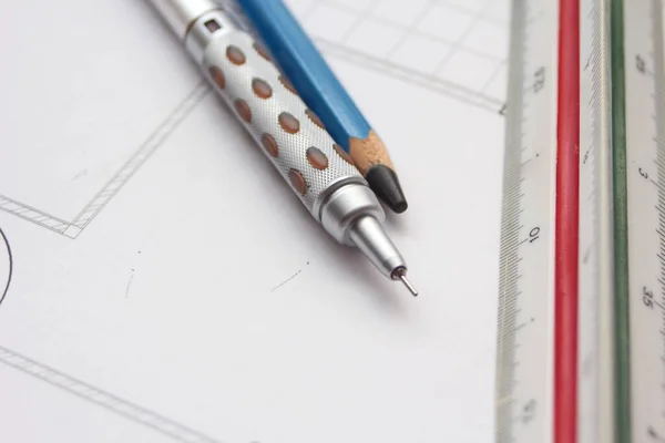 Ceruzák Vonalzó Egy Építési Terv Közelkép Építész Építészet Rajz Építész — Stock Fotó