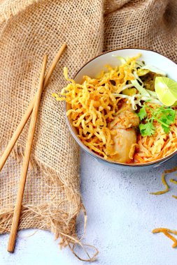 Khao Soi Recipe, Khao Soi, Khao Soi Kai, Thai Erişte Khao Soi, Baharatlı Tavuk Köri
