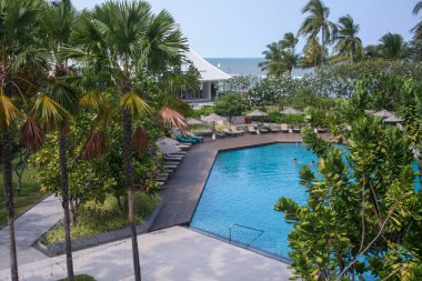 Tayland sahilindeki lüks villada yüzme havuzu.