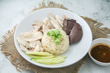 Khao Man Gai, Khao Man Gai Tayland 'ın en sevdiği yemektir..