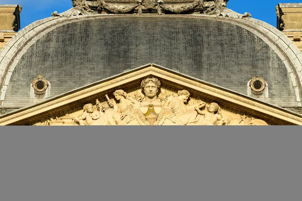 Manzara Fotoğrafı Avrupa Fransa Fransa Paris Yazın Çekildi Louvre Görüyoruz — Stok fotoğraf