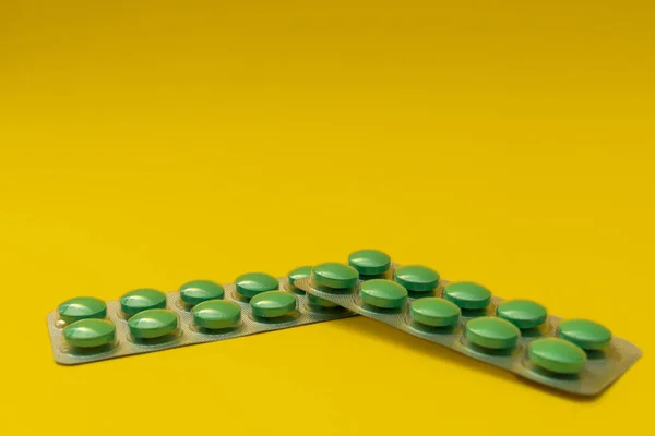 Pills Yellow Background — Stock Photo, Image