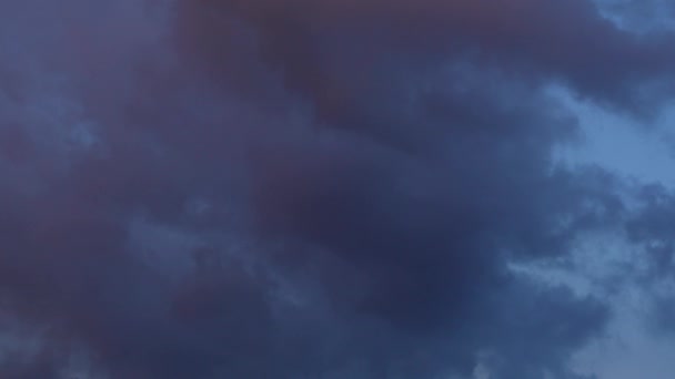 Niebieskie Chmury Deszczowe Zwolnione Tempo — Wideo stockowe