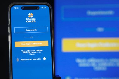 Piyango Avuç İçi Uygulamasında Parlak mavi arkaplanlı Çiz.