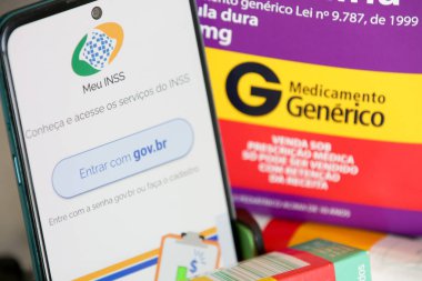 Meu INSS uygulamasının Brezilya hükümetinin sağladığı faydaların arka planında ilaç kullanımı.