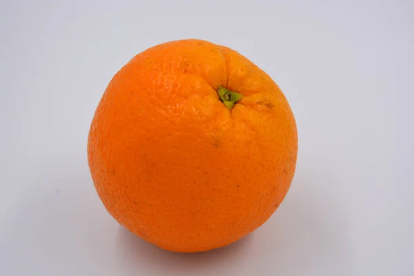 Pyszne Zdrowe Dojrzałe Owoce Jedna Duża Pomarańcza Słodka Pomarańcza Ułożona — Zdjęcie stockowe
