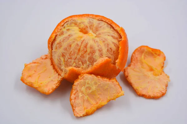 Świeże Zdrowe Owoce Pomarańczowy Mandarynka Cienką Skórą Usunięte Znajduje Się — Zdjęcie stockowe