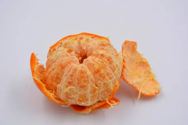 Frische Gesunde Früchte Orange Mandarine Mit Einer Dünnen Schale Entfernt — Stockfoto