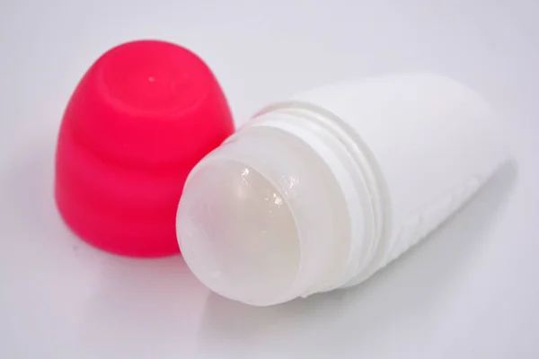 Interesting Plastic Packaging Women Roll Deodorant Pink Plastic Lid — Stockfoto