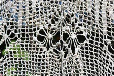 El yapımı, güzel desenler, desenli kumaş örgüsü, beyaz kumaş masa örtüsü, parlak iplikler..