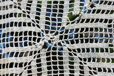 El yapımı, güzel desenler, desenli kumaş örgüsü, beyaz kumaş masa örtüsü, parlak iplikler..